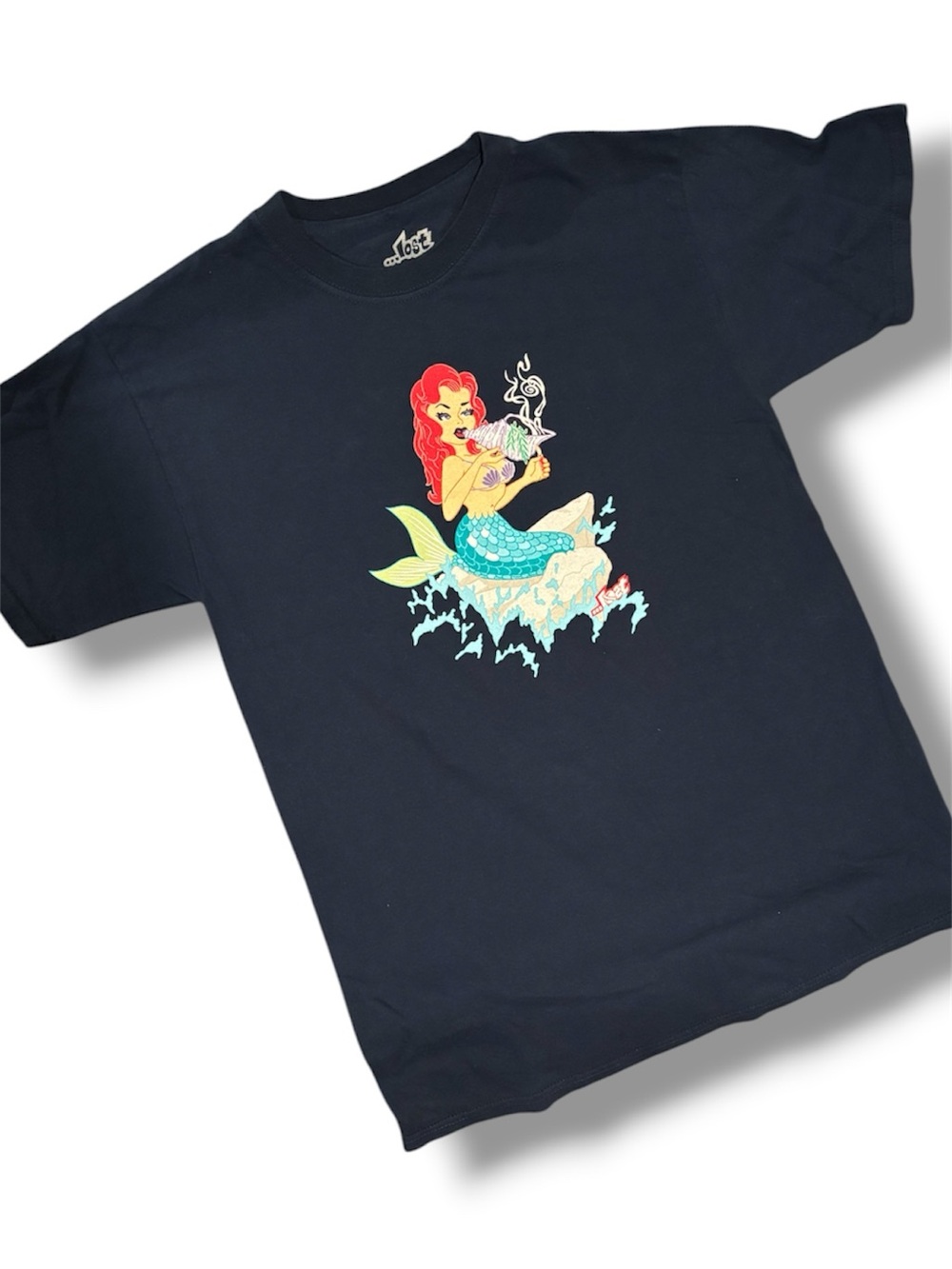 ...Lost Enterprises Mermaid Conch Shell Smoking Graphic T-Shirt - Size M